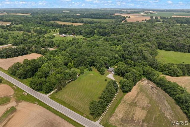 6300 State Route 4, Worden, IL 62097