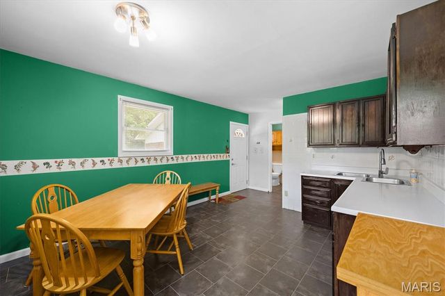 6300 State Route 4, Worden, IL 62097