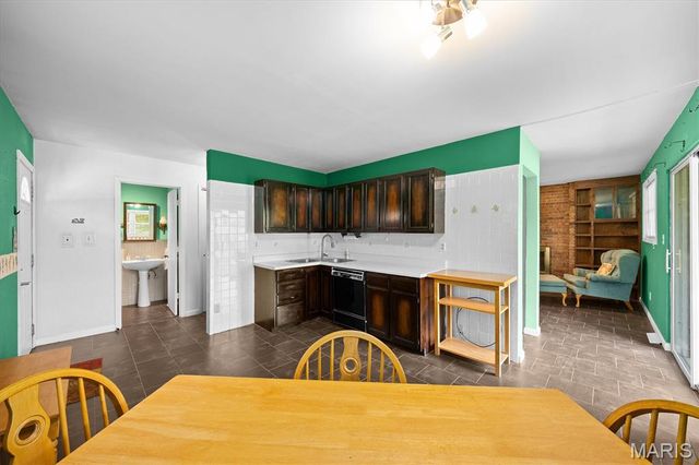 6300 State Route 4, Worden, IL 62097