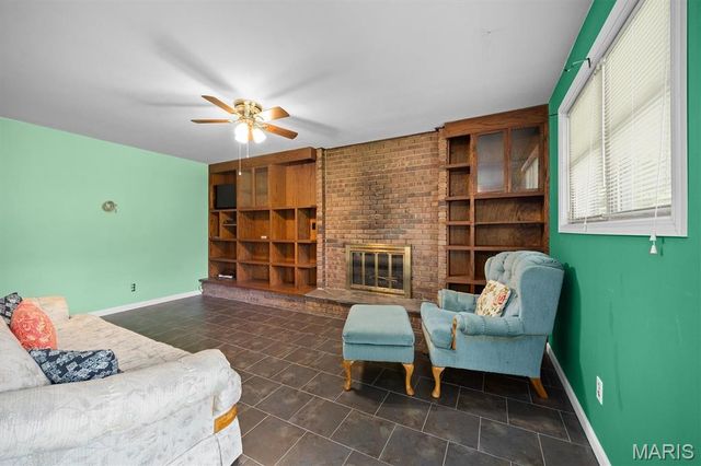 6300 State Route 4, Worden, IL 62097