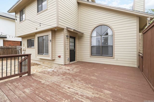 25107 SUMMIT SPGS, San Antonio, TX 78258