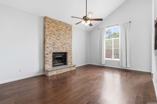 25107 SUMMIT SPGS, San Antonio, TX 78258