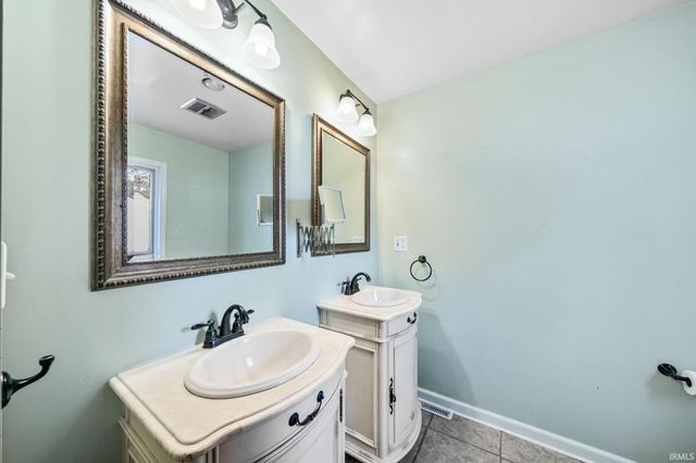 15669 Hearthstone Drive, Mishawaka, IN 46545