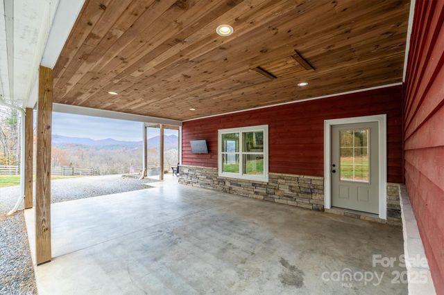 4447 Steeltown Road, Lenoir, NC 28645