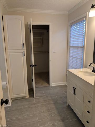 4406 Wild Oak Lane, Greensboro, NC 27406