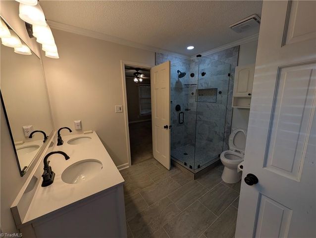 4406 Wild Oak Lane, Greensboro, NC 27406