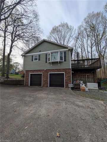 4406 Wild Oak Lane, Greensboro, NC 27406