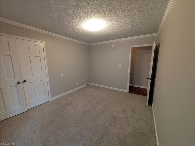 4406 Wild Oak Lane, Greensboro, NC 27406