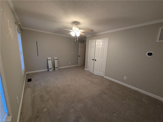 4406 Wild Oak Lane, Greensboro, NC 27406