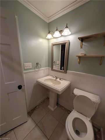 4406 Wild Oak Lane, Greensboro, NC 27406