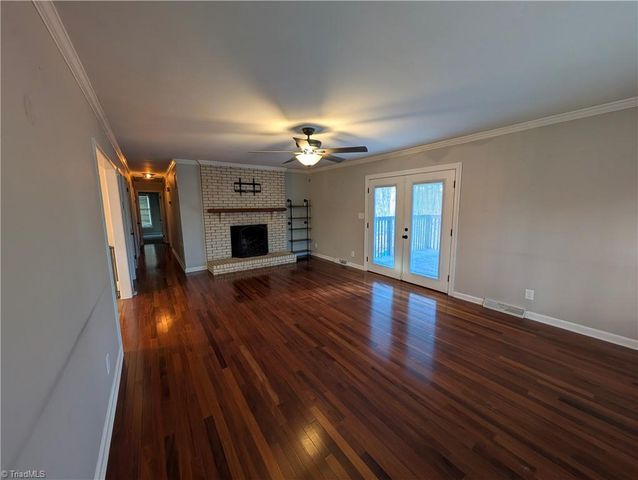 4406 Wild Oak Lane, Greensboro, NC 27406