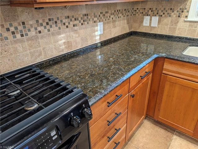 4406 Wild Oak Lane, Greensboro, NC 27406