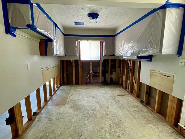 1079 Riverbend Club SE Drive 1079, Atlanta, GA 30339