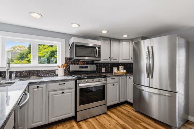 20 Wentworth Terrace, Dover, NH 03820