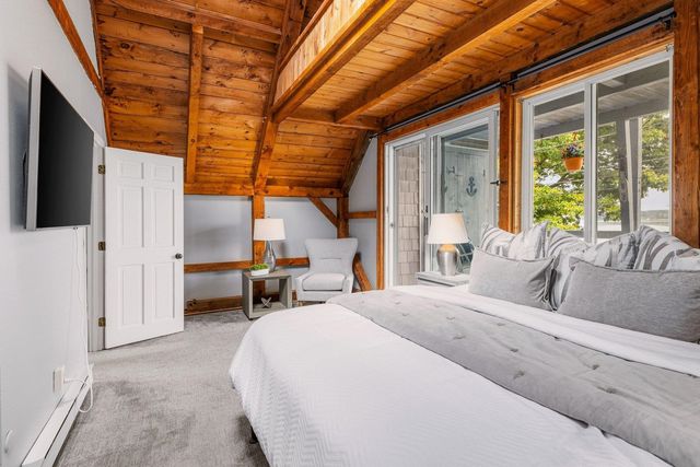20 Wentworth Terrace, Dover, NH 03820