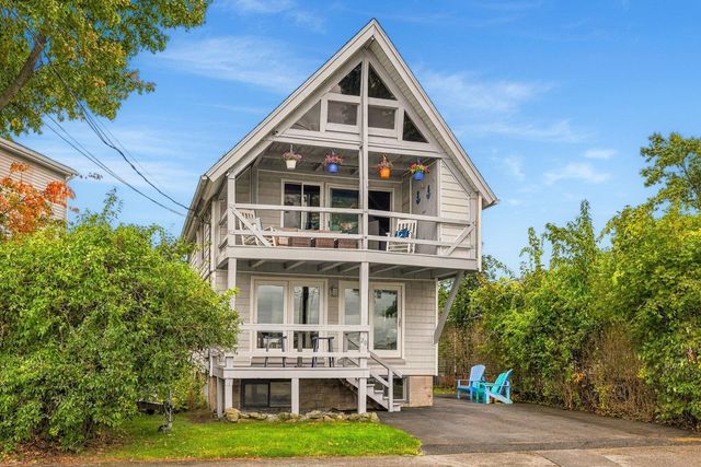 20 Wentworth Terrace, Dover, NH 03820