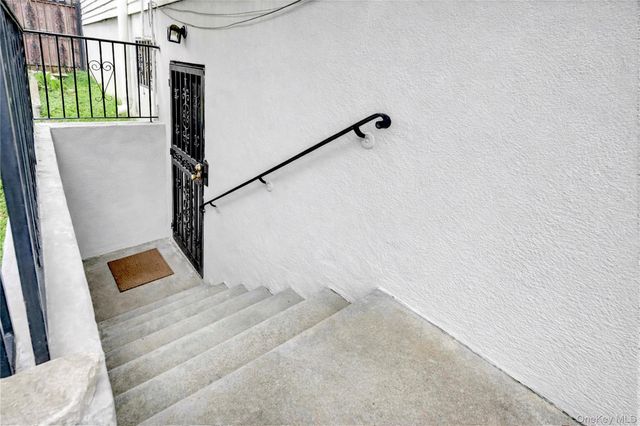 2069 Seward Avenue, Bronx, NY 10473