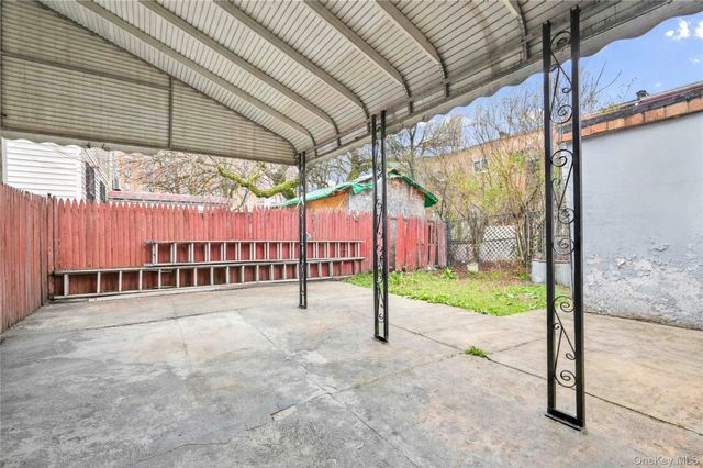 2069 Seward Avenue, Bronx, NY 10473
