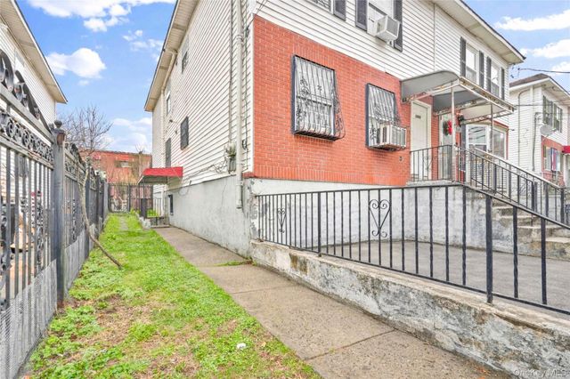 2069 Seward Avenue, Bronx, NY 10473
