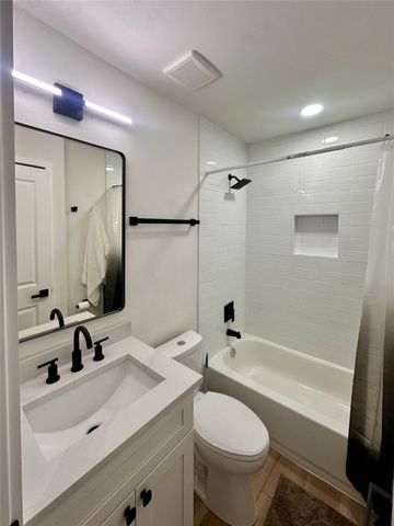 809 longbeach Drive, Garland, TX 75043