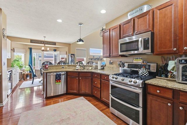 8877 Woodside Street, Canal Winchester, OH 43110