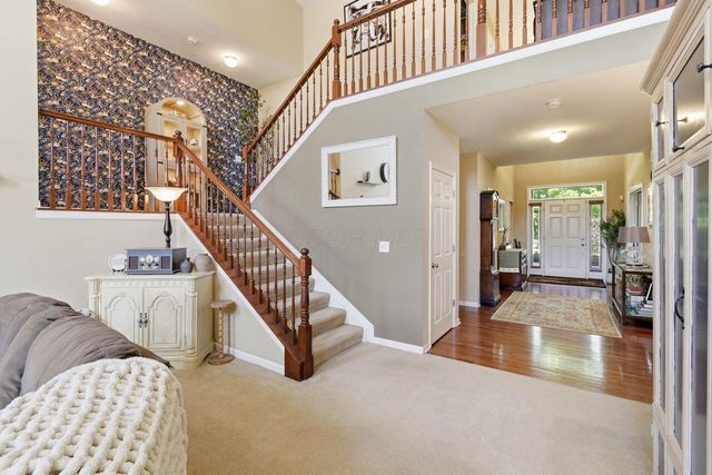 8877 Woodside Street, Canal Winchester, OH 43110