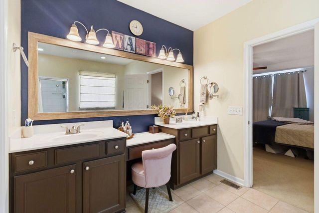 8877 Woodside Street, Canal Winchester, OH 43110