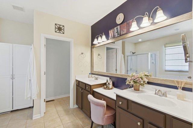 8877 Woodside Street, Canal Winchester, OH 43110