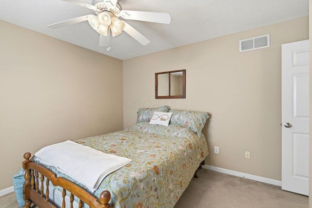 8877 Woodside Street, Canal Winchester, OH 43110