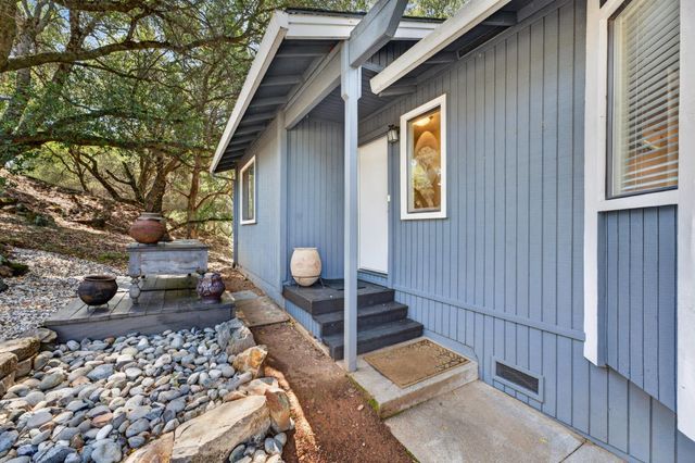 11534 Buckeye Cir, Penn Valley, CA 95946
