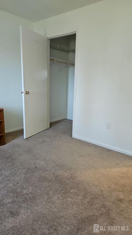 909 ravens crest Drive E, Plainsboro, NJ 08536