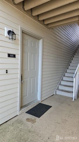 909 ravens crest Drive E, Plainsboro, NJ 08536