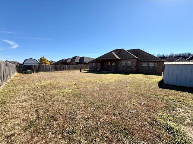 1440 Aniston Road, Centerton, AR 72719