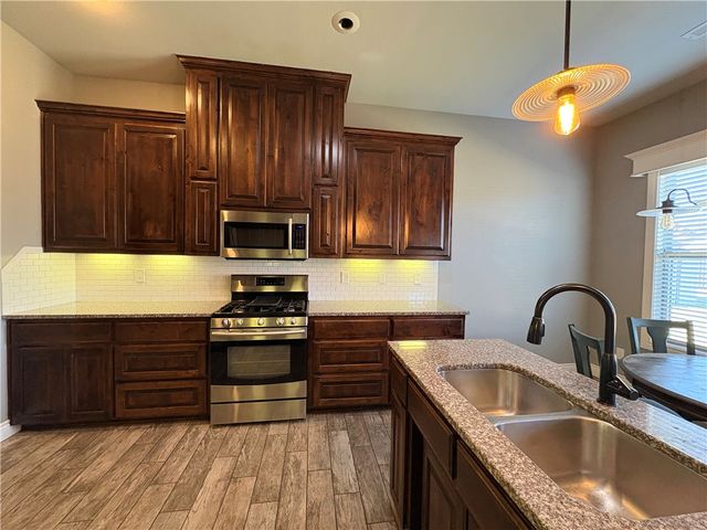 1440 Aniston Road, Centerton, AR 72719