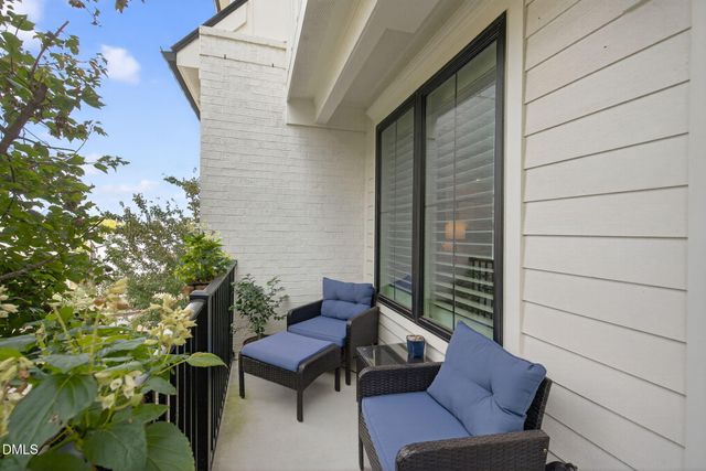 1610 Draper View Loop 102, Raleigh, NC 27608