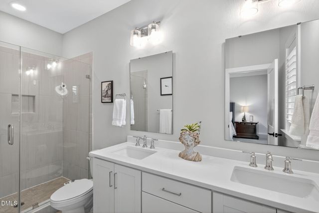 1610 Draper View Loop 102, Raleigh, NC 27608