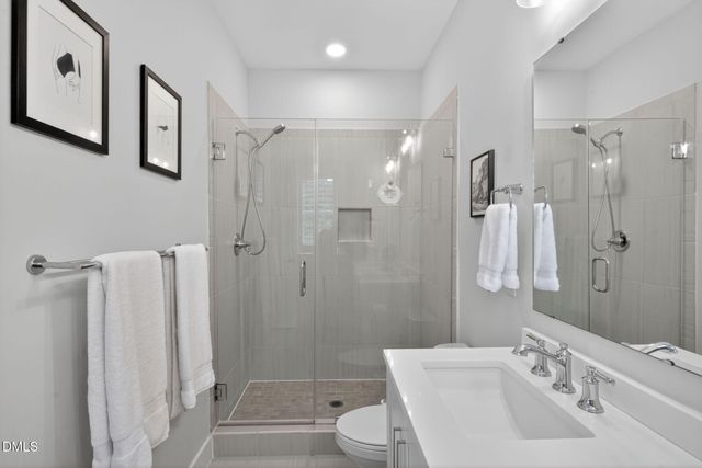 1610 Draper View Loop 102, Raleigh, NC 27608