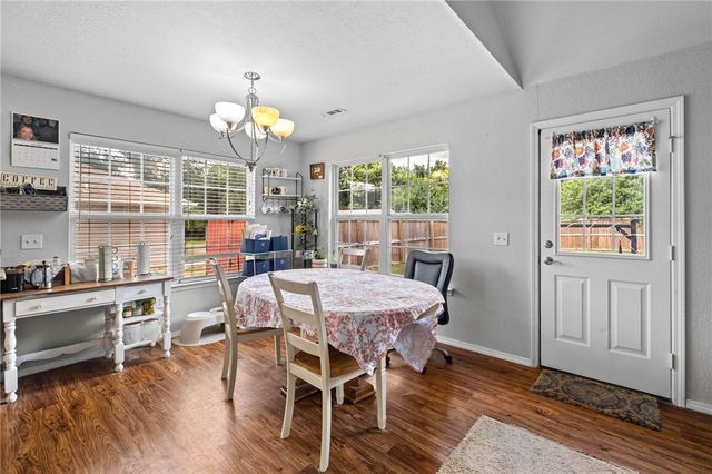 8 Hebrides Drive, Bella Vista, AR 72715