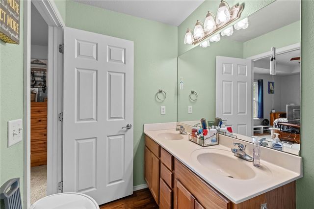 8 Hebrides Drive, Bella Vista, AR 72715