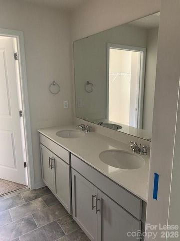 4115 Village Boulevard NW, Conover, NC 28613