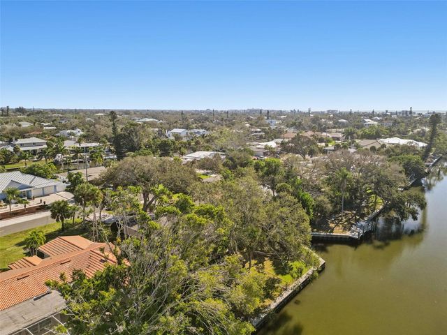 5036 HIGEL AVENUE, Sarasota, FL 34242