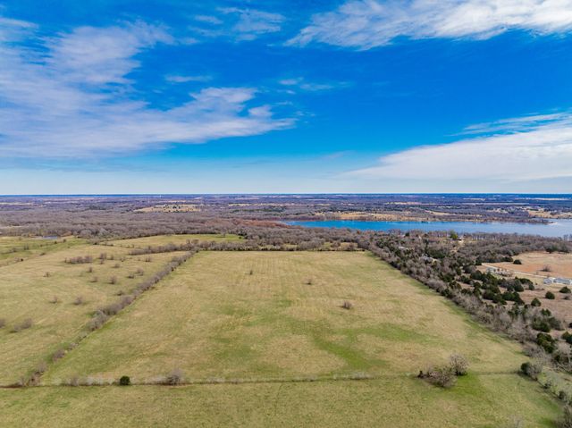 352 Rs County Road 1605, Point, TX 75472