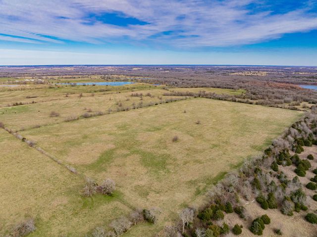 352 Rs County Road 1605, Point, TX 75472