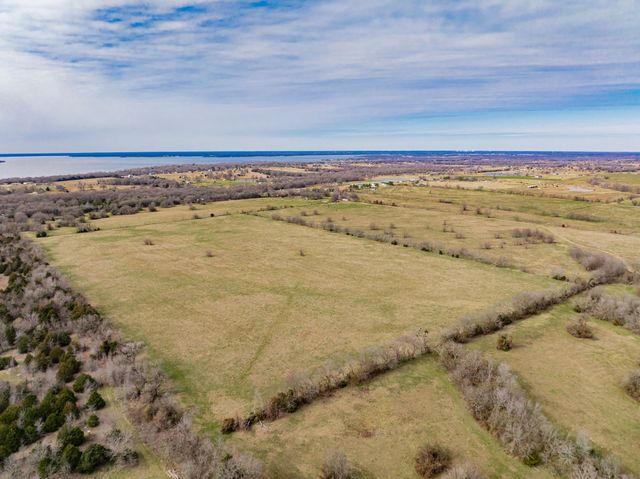 352 Rs County Road 1605, Point, TX 75472