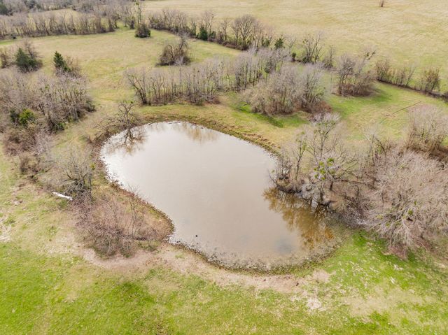 352 Rs County Road 1605, Point, TX 75472