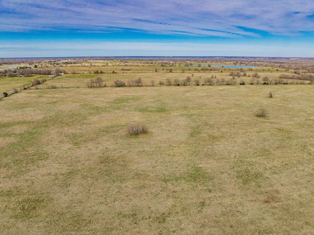 352 Rs County Road 1605, Point, TX 75472