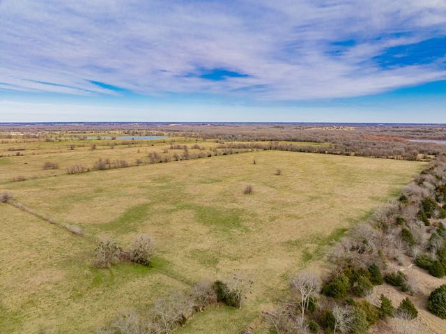352 Rs County Road 1605, Point, TX 75472