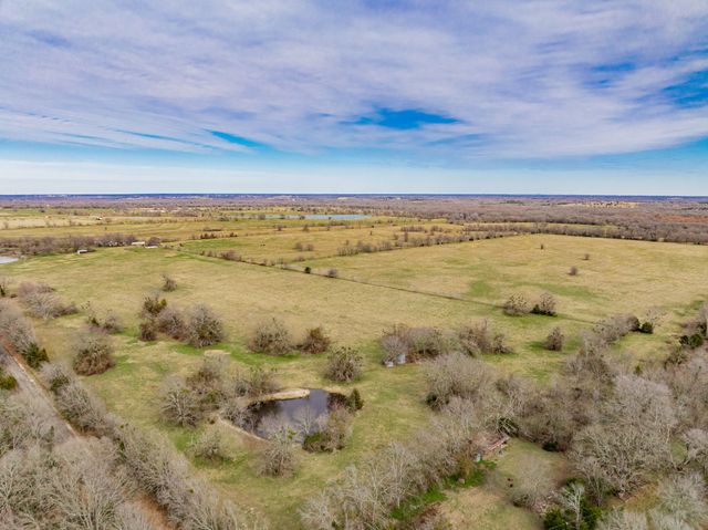 352 Rs County Road 1605, Point, TX 75472
