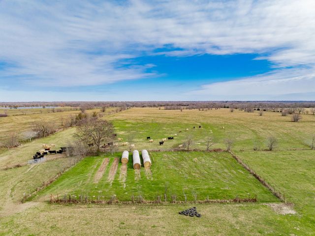 352 Rs County Road 1605, Point, TX 75472
