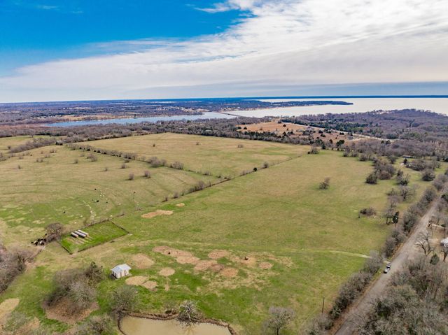 352 Rs County Road 1605, Point, TX 75472